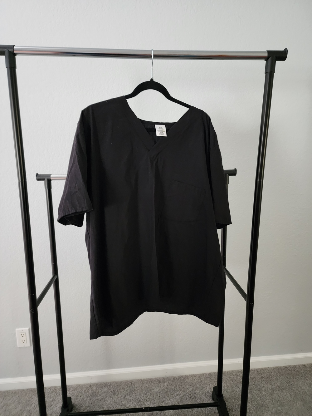 Black V-Neck Medical Scrub Top - Unbranded